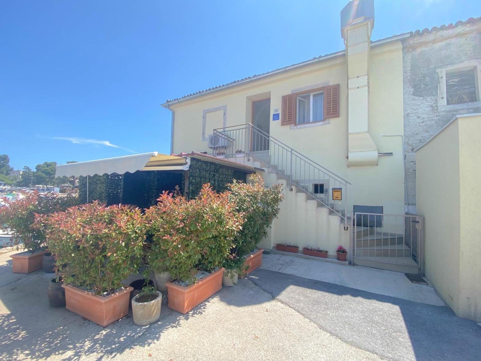 Demark 1 * Novigrad (Istria)