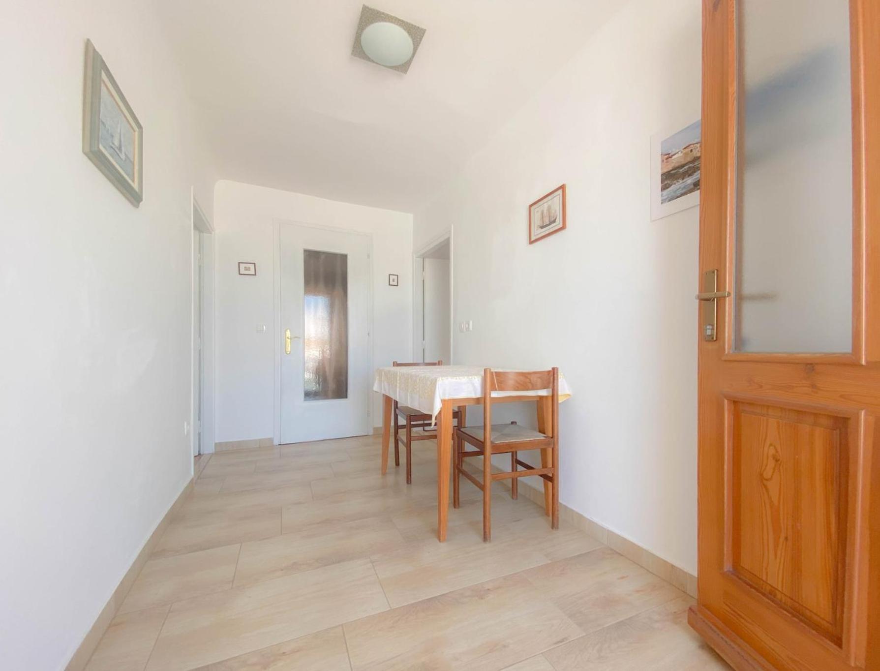 Demark 1 Apartment *