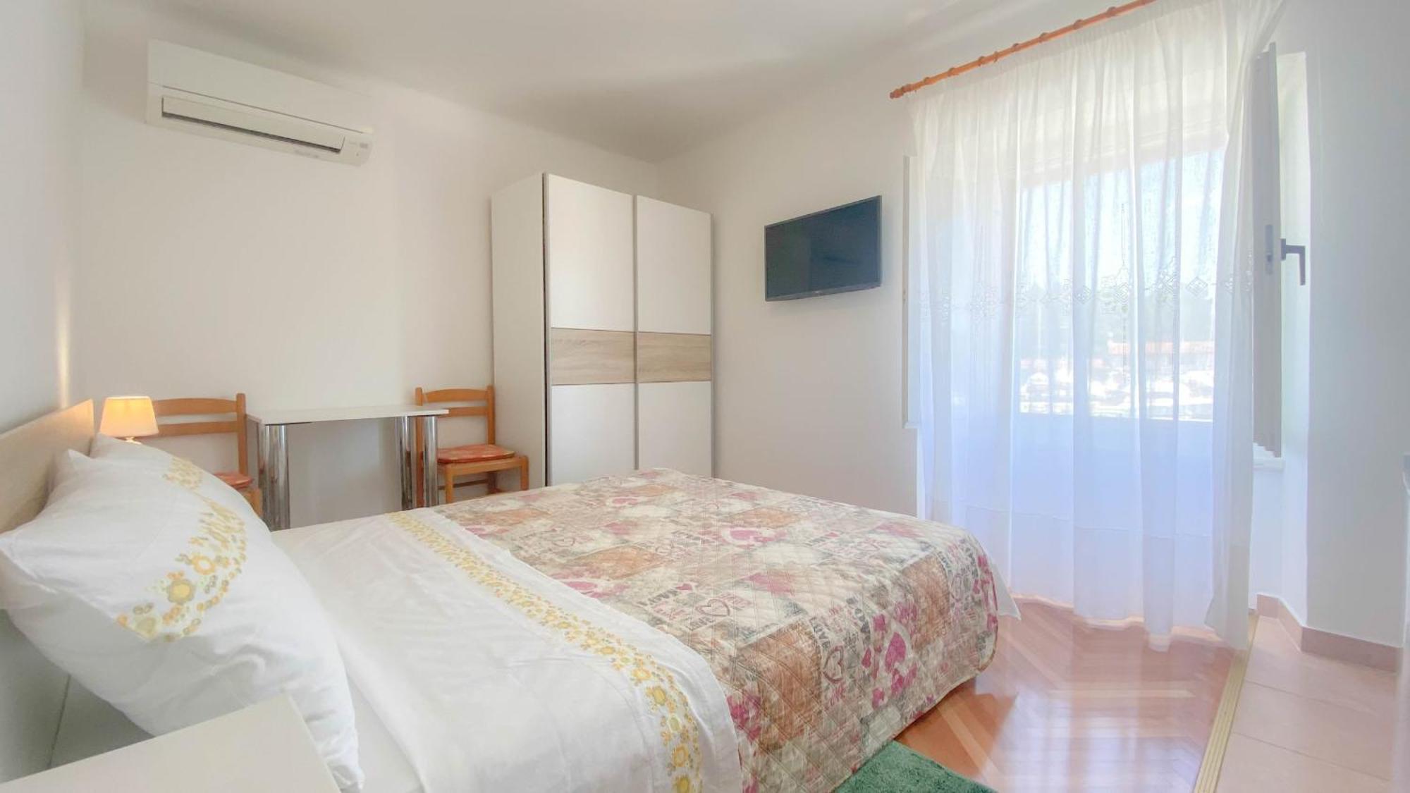 Demark 1 Novigrad (Istria)