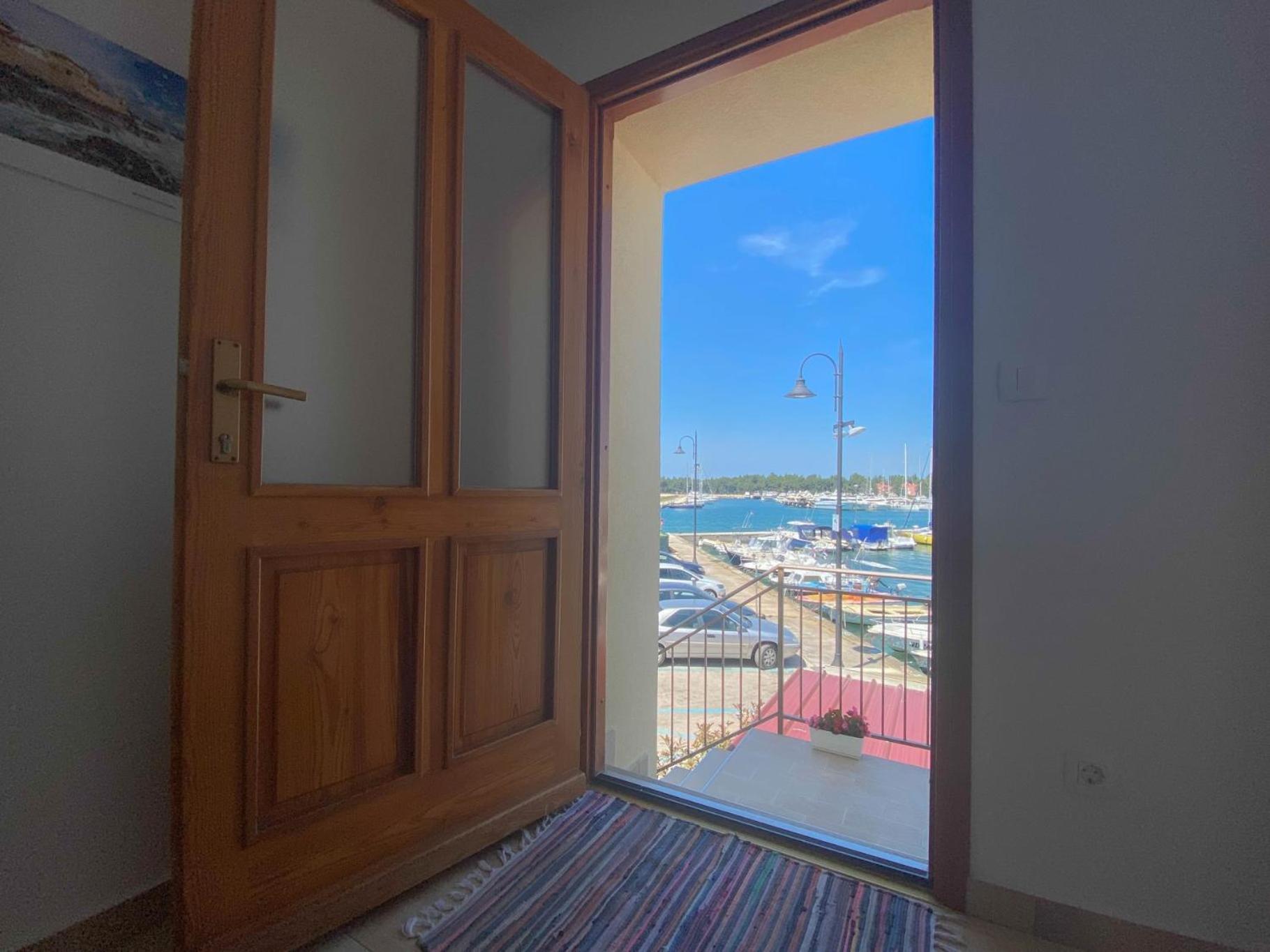 Demark 1 Apartment Novigrad Istria